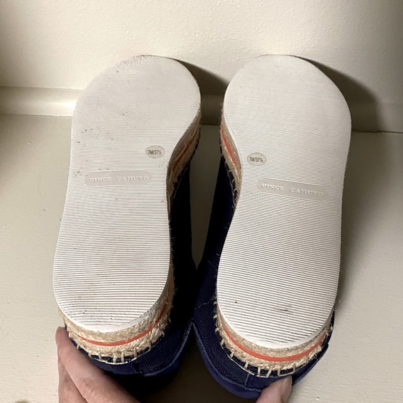 Vince Camuto - Navy Platform Tennis Shoes - W 7 - Picture 6 of 7